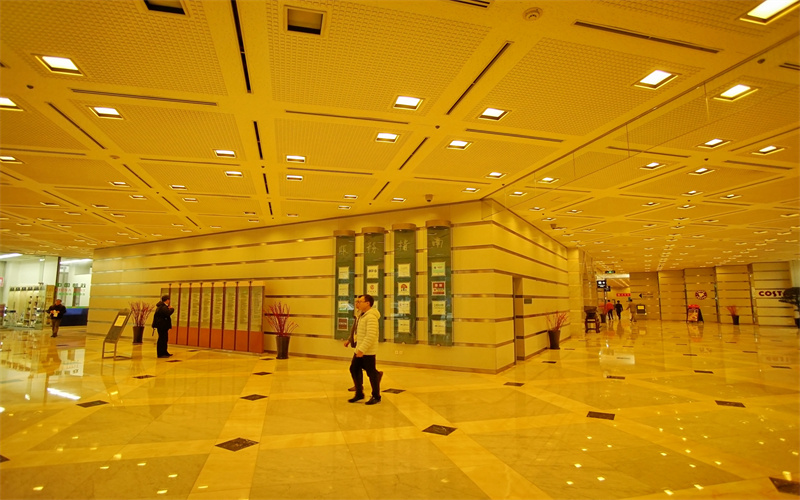 上海国际贸易中心项目简介